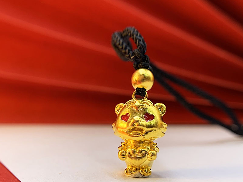 飾品
